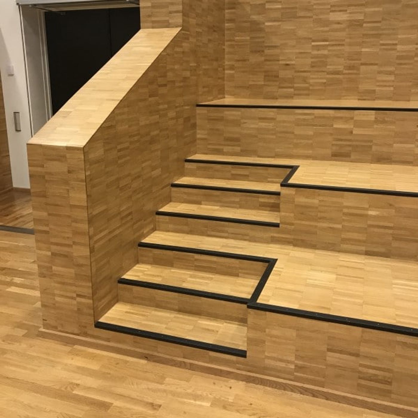 Heltre Eik Industrigulv - 16x8x160